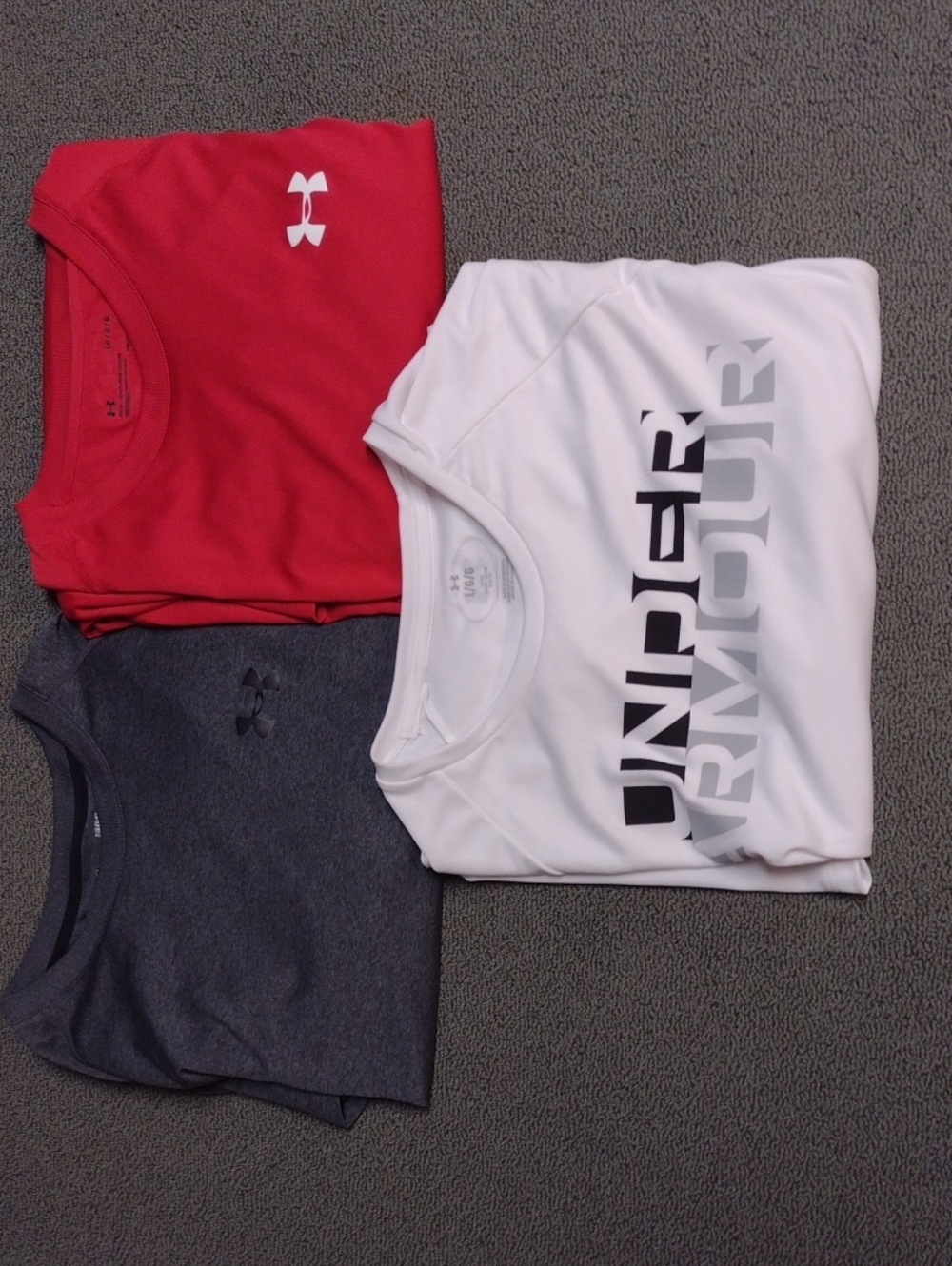 Under Armour Men's Performance Short Sleeve Tees - 3 White, Red, Gray Large